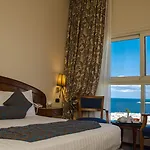Cherry Maryski Hotel